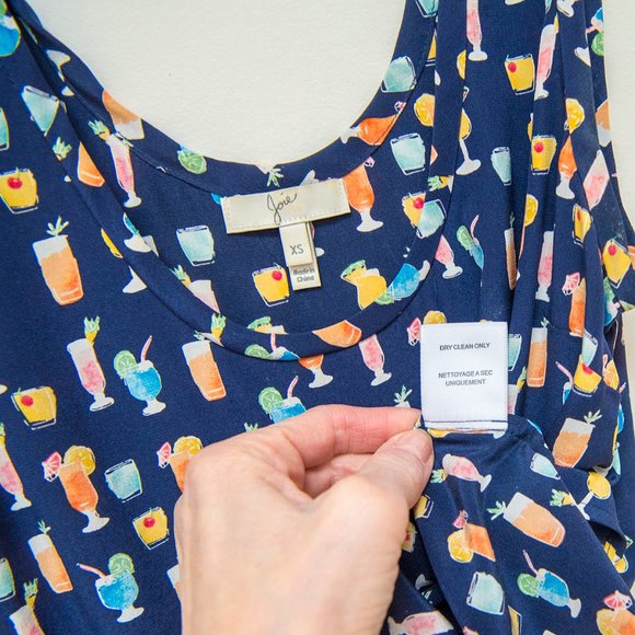 Joie Navy Cocktail Print 100% Silk Tank Top EUC Size XS - Picture 5 of 6
